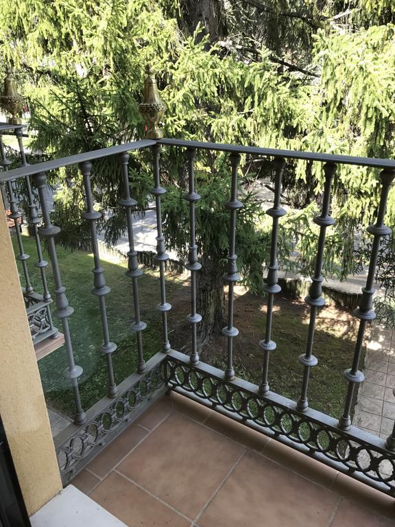 Apartamento Balcon De Jaca I Exterior photo